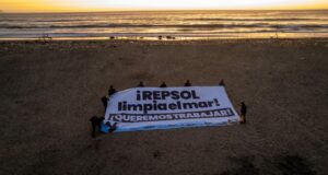 A tres años del derrame de Repsol, el 60% del petróleo aún no ha sido recuperado y la empresa sigue sin asumir sus responsabilidades