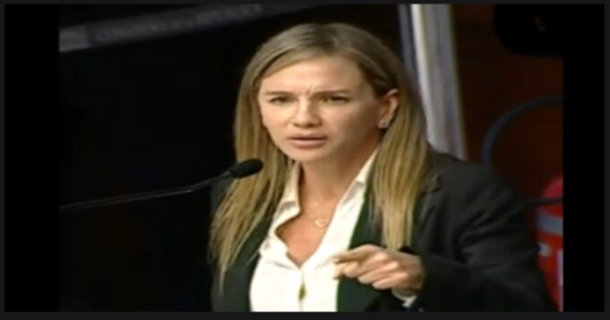 Fiscalía de la Nación presenta denuncia constitucional contra Luciana León por tráfico de influencias