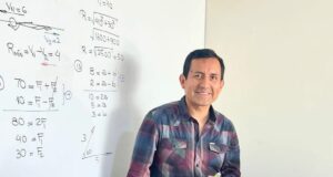 Con el increíble método del andamiaje profesor rompió su record con 145 ingresantes a la UNI