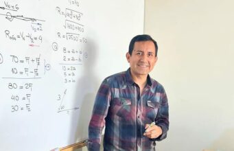 Con el increíble método del andamiaje profesor rompió su record con 145 ingresantes a la UNI
