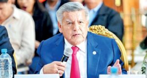 Acuña se le voltea a Dina y exige un plan concreto de seguridad