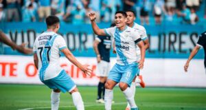 Sporting Cristal derrotó a la Universidad Católica de Chile 2-1 en la denominada «Tarde Celeste»