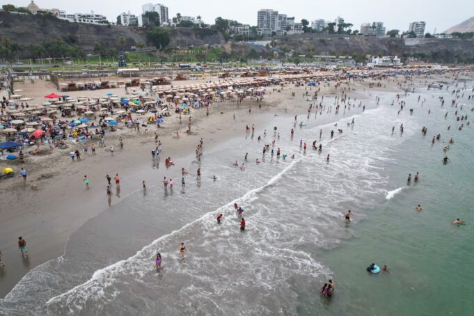 Chorrillos: Playa Agua Dulce amaneció limpia y ordenada el 1 de enero