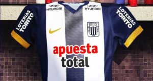 Alianza Lima presentó su nueva camiseta para la temporada 2025