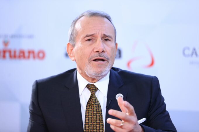 Canciller Elmer Schialer confirma que más de 70 peruanos serán deportados por el gobierno de Estados Unidos