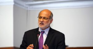 Fallece excongresista Daniel Abugattás a los 69 años