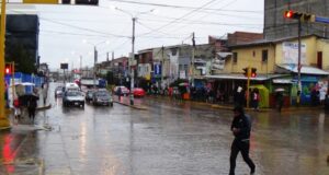 Senamhi anuncia llegada de un fenómeno peligroso :Desde hoy en alerta naranja en 7 regiones ante intensas lluvias