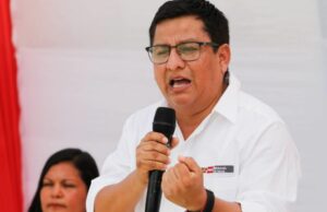 Ministro de Salud pide a a la prensa difundir solo noticias «positivas» y no hablar de ola criminal