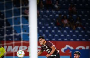 Universitario se estrenó este 2025 derrotando a Junior en Barranquilla por 3-1