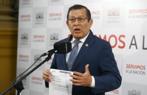 Congreso: Presentan moción de censura contra Eduardo Salhuana por viaje a China