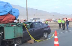 Panamericana Norte: choque de auto con tráiler deja tres personas fallecidas