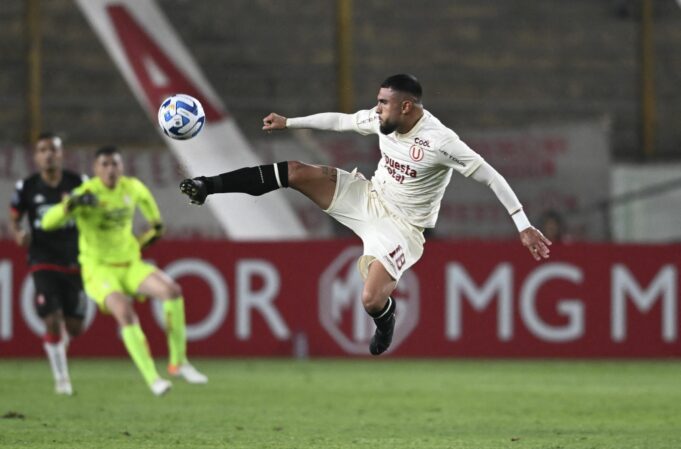 Rodrigo Ureña seguirá en Universitario tras frustrarse su pase a Belgrano de Argentina