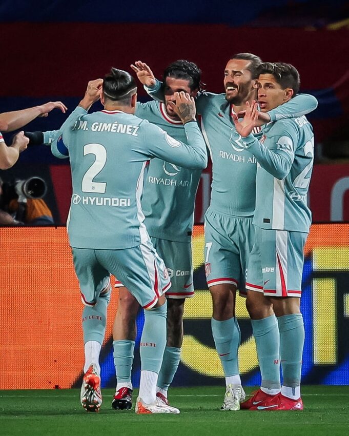 Atlético de Madrid sacó empate de visita ante el Barcelona 4-4 en semifinales de Copa del Rey