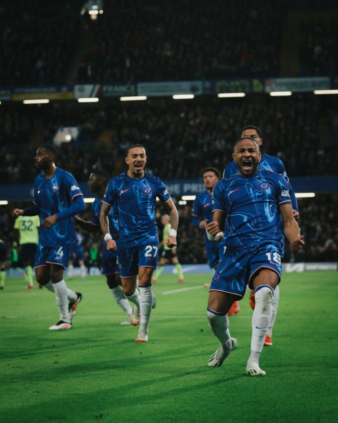 Chelsea goleó al Southampton por 4-0 y llegó al cuarto lugar de la Premier League