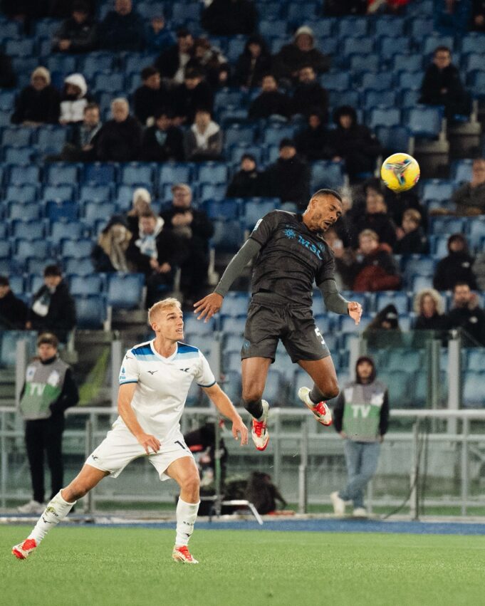 Nápoles puede ceder la punta del Calcio tras empate con Lazio 2-2