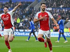 Arsenal le ganó al Leicester 2-0 y se acerca al líder Liverpool en la Premier League