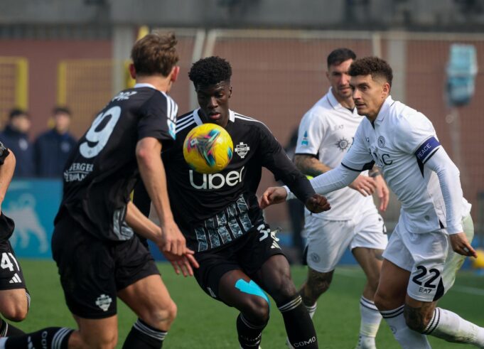 Nápoles cayó ante Como 2-1 y cedió la punta al Inter de Milán en el Calcio Italiano