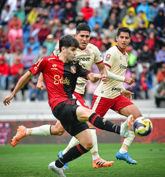 Melgar debutó en el Apertura con goleada a UTC de Cajamarca 3-0
