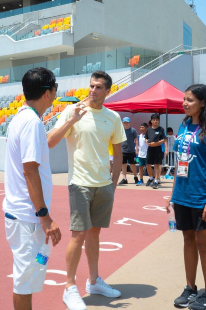 Federación Deportiva Nacional de Triatlón presentó a su nuevo Director Técnico