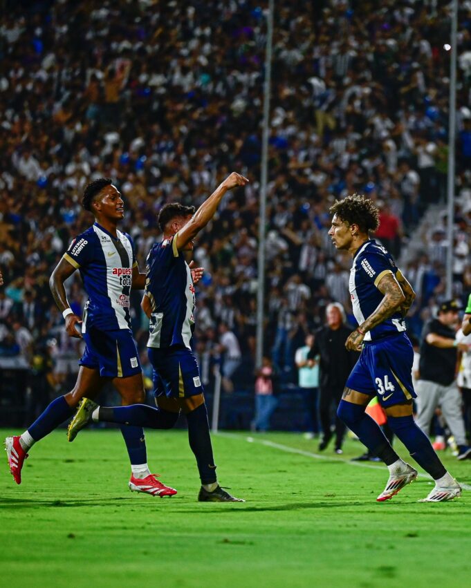 Alianza Lima con once alterno le ganó a Juan Pablo II por 1-0 con gol de Paolo Guerrero