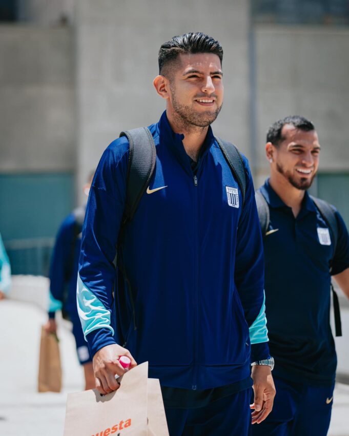 Alianza Lima ya está en Buenos Aires para afrontar cotejo ante Boca Juniors el martes