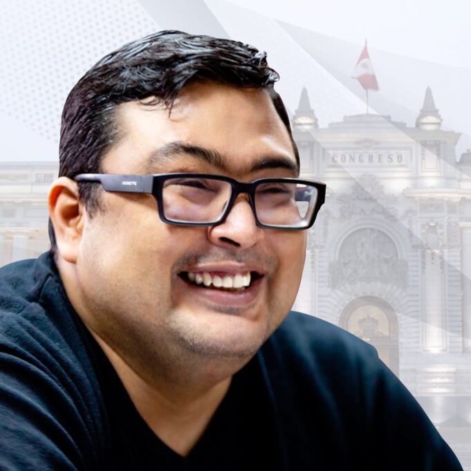 Congresista dentista impulsa su propia ley que favorece a odontólogos y se aprobó sin debate técnico