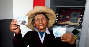 Pensión 65: inicia el cobro de la subvencióneconómica en los 24 departamentos del país