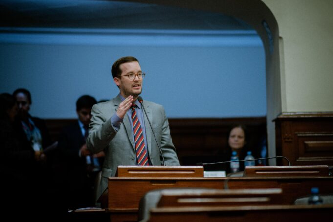 Alejandro Cavero insta al Ejecutivo a impulsar una estrategia nacional que resuelva con urgencia la inseguridad en el país