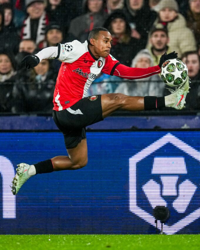 Feyenoord, Bayern Múnich, Benfica y Brujas sacaron ventaja en la ida de los playoffs de la Champions