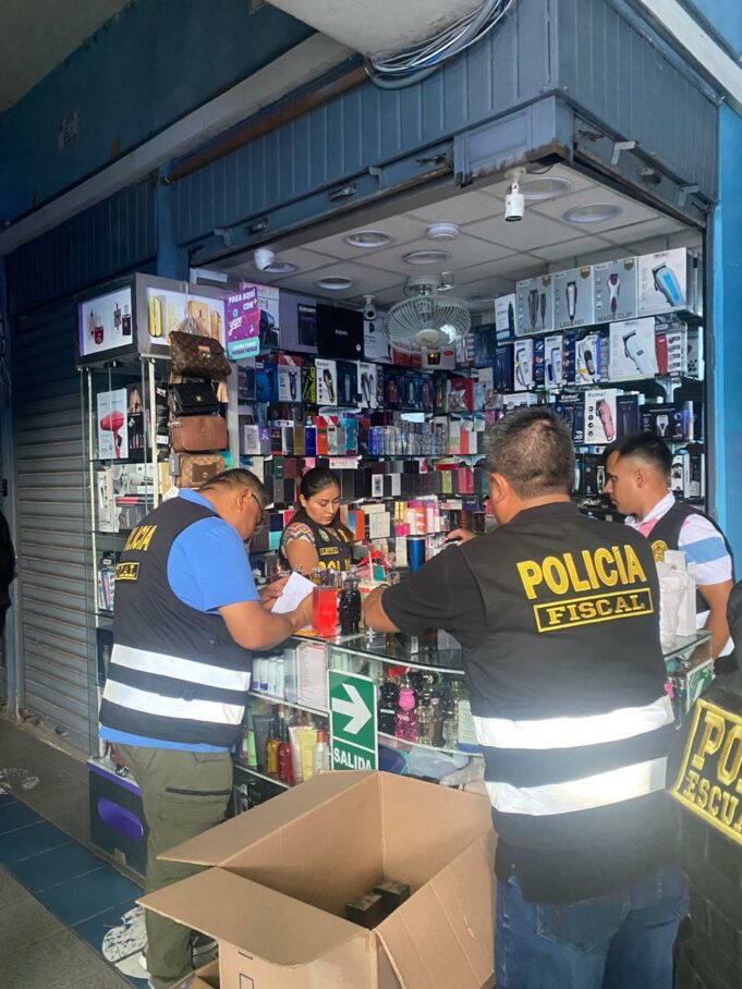 Golpe a la piratería y contrabando en Polvos Azules