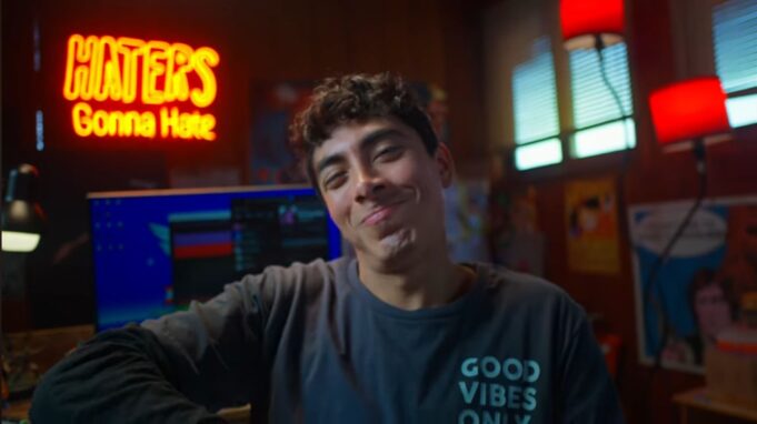 Hater pide disculpas a Carlos Orozco en redes sociales(VIDEO)