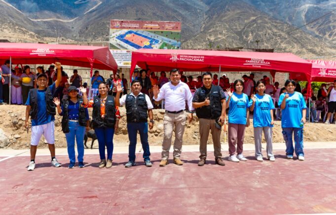 Entregan losa deportiva con muro de contención en Valle Hermoso – Manchay