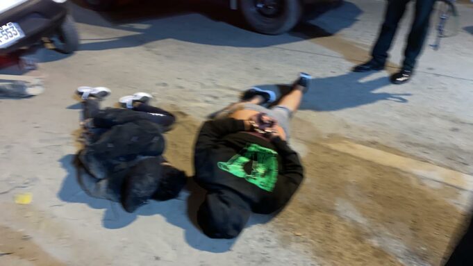 Detienen a dos delincuentes armados dedicados al marcaje y robo agravado