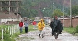 En alerta 134 provincias de la sierra y costa norte por lluvias moderadas a fuertes