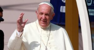 Papa Francisco sigue hospitalizado: continúa muy grave y los riñones comienzan a fallarle