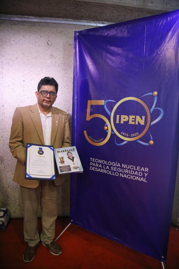 Revista Salud en Casa recibe reconocimiento por parte del IPEN