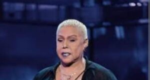 Leyenda viva: Lucía de la Cruz celebra su infatigable treyectoria sobre el escenario «Los 60 de Lucía: con el alma»