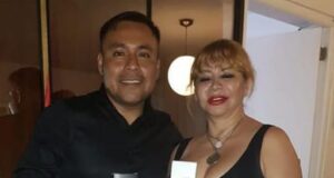 Susy Díaz recibe regalo de Joaquín Cisneros:Un perfume con feromonas para encontra el ‘amor fiel’