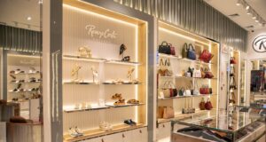 Renzo Costa presenta su nuevo formato de tienda en C.C. Plaza Norte.