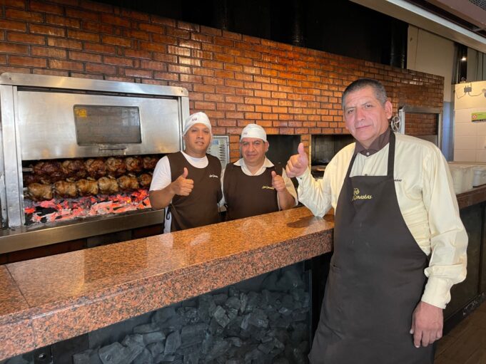 «Las Canastas” celebra 38 años afianzando su sabor en el Perú