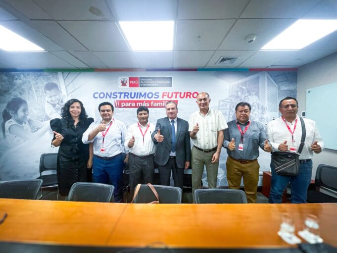 Ministerio de Vivienda mejorará saneamiento para Anta, Pativilca y Kosñipata