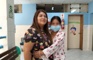 INSN: Extirpan tumor maligno gigante a niña ancashina de 12 años que aún no mestruaba