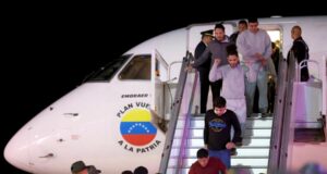 Llegan a Venezuela dos vuelos con deportados desde Estados Unidos