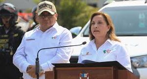 Boluarte y Santiváñez:¿gobernar o encubrir?