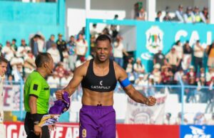 Comerciantes Unidos le empató sobre la hora a Universitario 1-1 por falla el arquero Britos