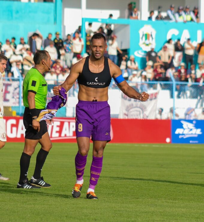 Comerciantes Unidos le empató sobre la hora a Universitario 1-1 por falla el arquero Britos
