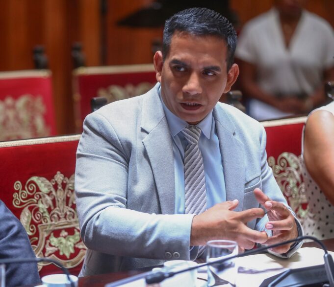 Elvis Vergara lidera lucha contra el crimen organizado y sicariato