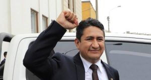 Vladimir Cerrón es absuelto por la Corte Suprema en caso Aeródromo Wanka