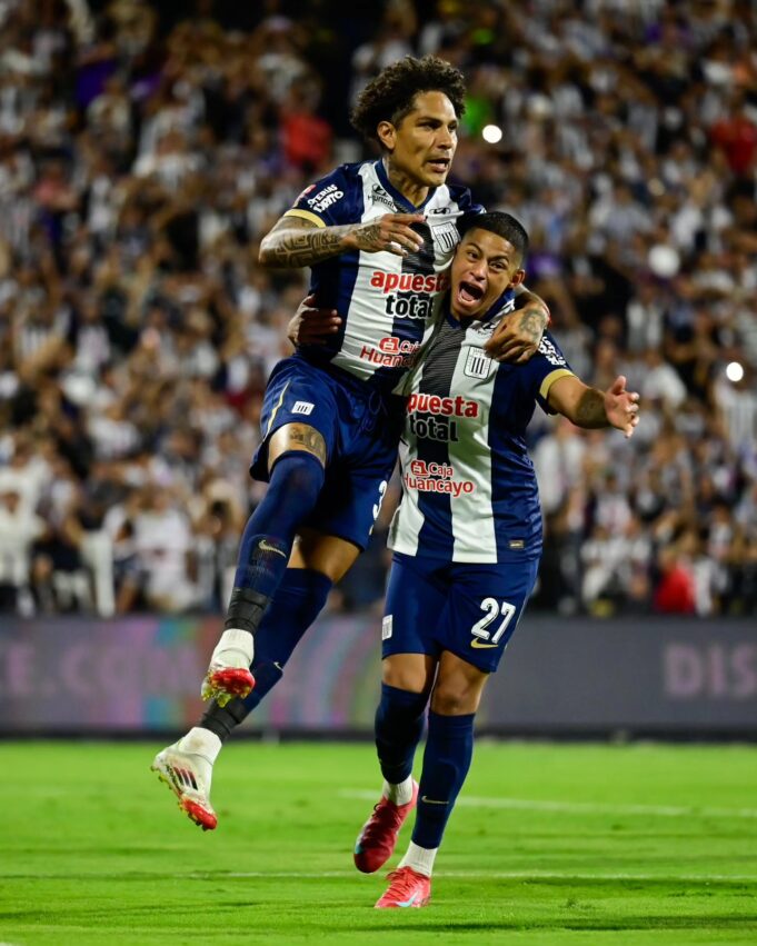 Alianza Lima venció a Ayacucho F.C. 2-0 y es líder del Apertura
