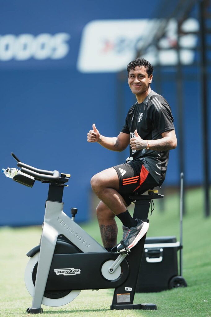 Renato Tapia: «Estoy comprometido con la Selección Peruana siempre»